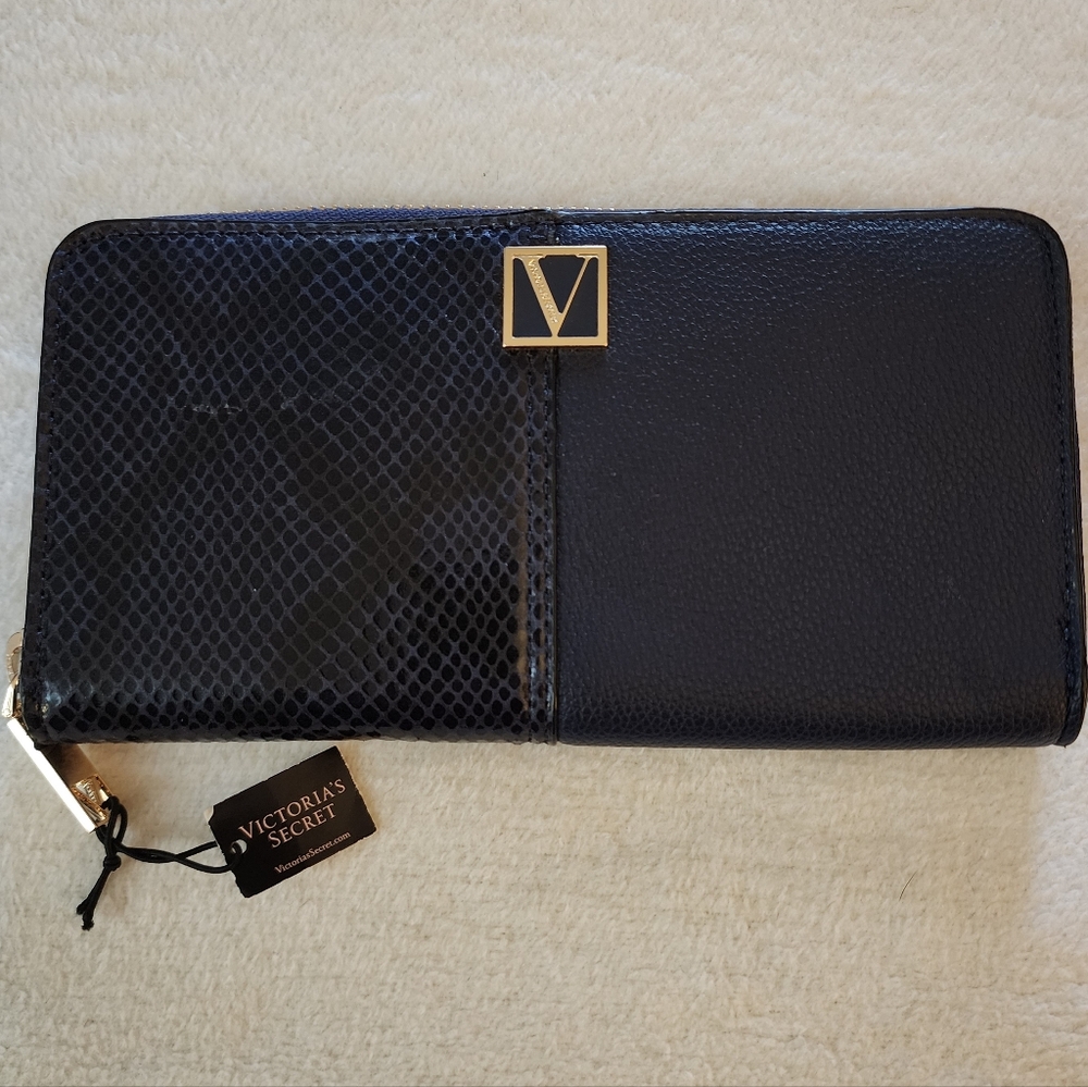 Victoria's Secret Wallet